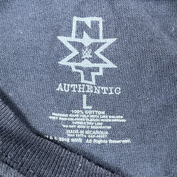 WWE NXT Takeover Philadelphia PA 2018 Pro Wrestling Blue T-Shirt Size Large - Picture 3 of 5